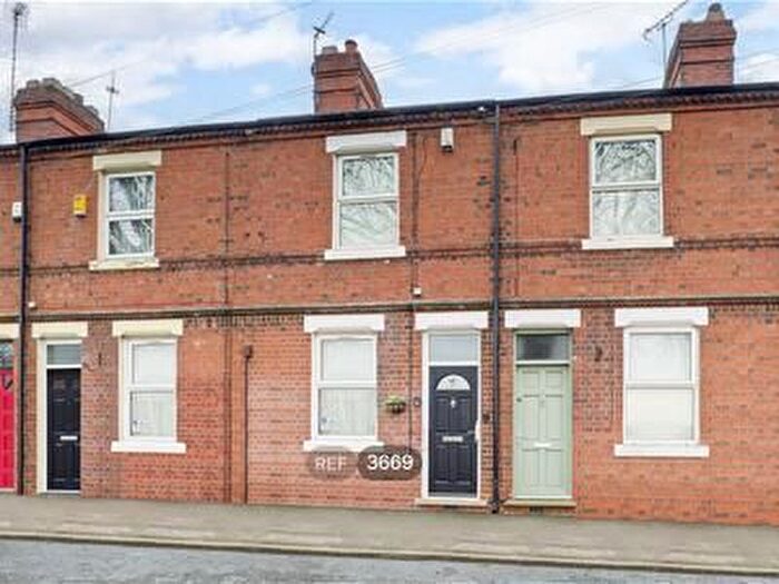 3 Bedroom Terraced House To Rent In Bathley Street, Nottingham, NG2