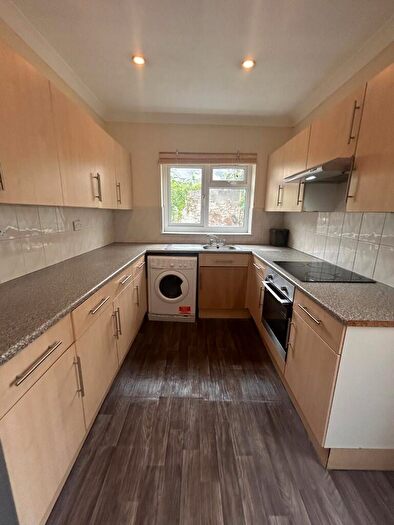 5 Bedroom House To Rent In Fitzroy Street, Cardiff(City), CF24