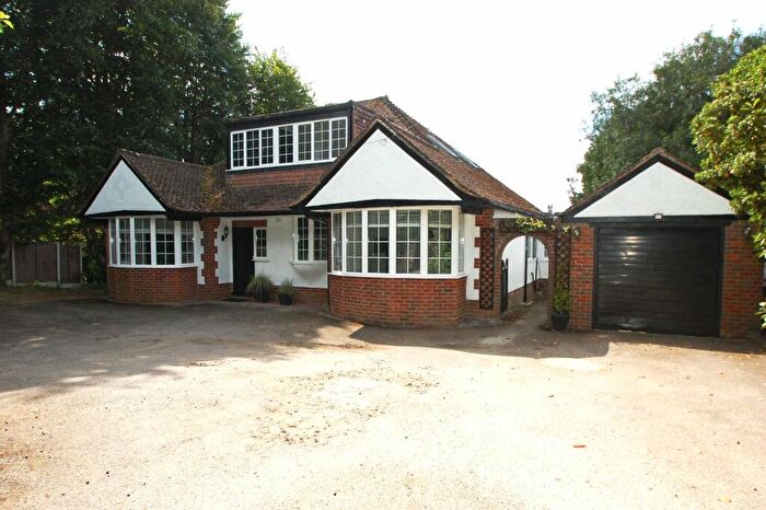 5 Bedroom Detached House For Sale In Amersham Road, Chalfont St. Giles, Buckinghamshire, HP8