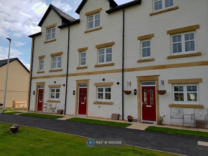 4 Bedroom Terraced House To Rent In Hannah Terrace, Biggar, ML12