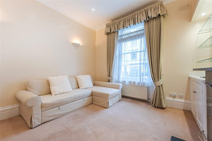 1 Bedroom Flat To Rent In Cambridge Street, London, SW1V