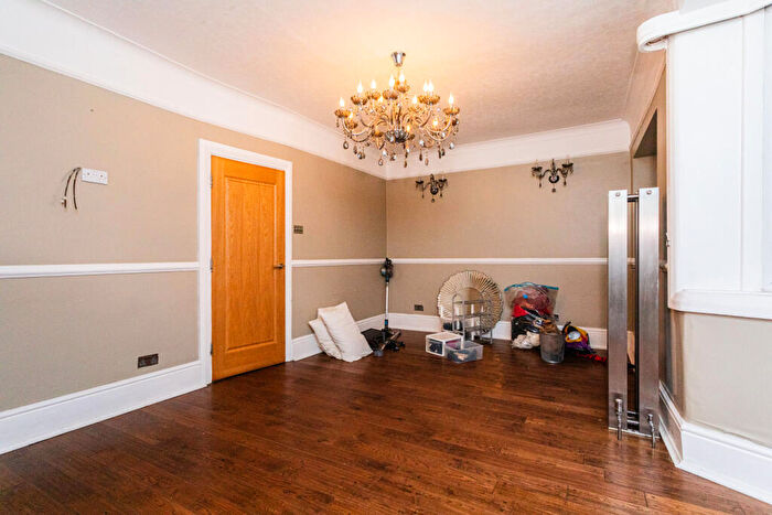 6 Bedroom Detached House For Sale In Moss Bank Way, Bolton, Greater Manchester, BL1
