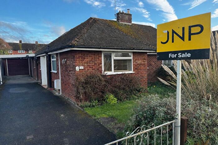 3 Bedroom Bungalow For Sale In Berryfield Road, Princes Risborough, Buckinghamshire, HP27