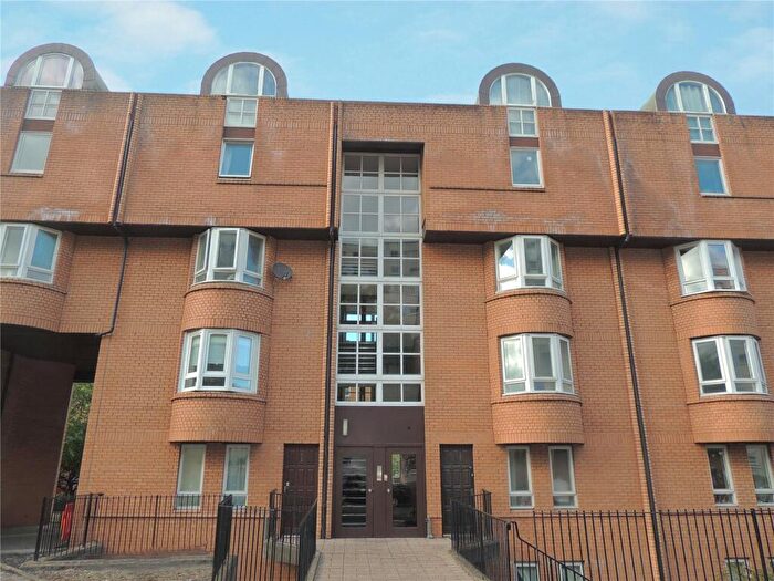 1 Bedroom Flat To Rent In Flat /, St Vincent Street, Glasgow City Centre, Lanarkshire, G3