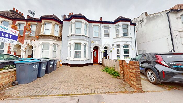 4 Bedroom Terraced House To Rent In St. James's Road, Croydon, CR0