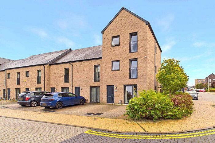5 Bedroom End Of Terrace House For Sale In Broomview Path, Sighthill, Edinburgh, EH11