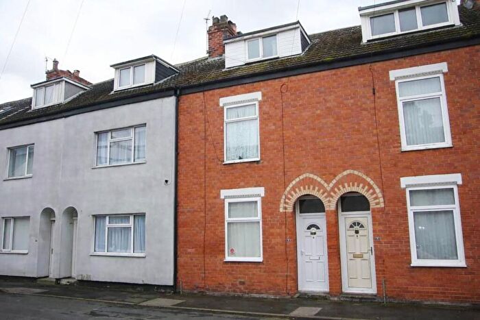 2 Bedroom Terraced House For Sale In Percy Street, Goole, DN14