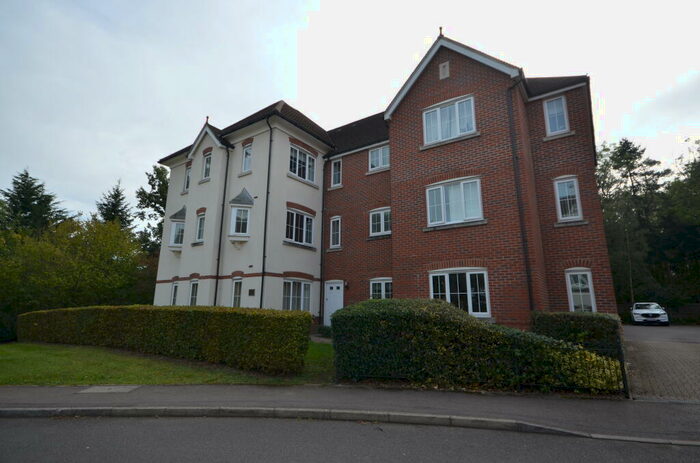 2 Bedroom Apartment To Rent In Elvetham Rise, Chineham, RG24