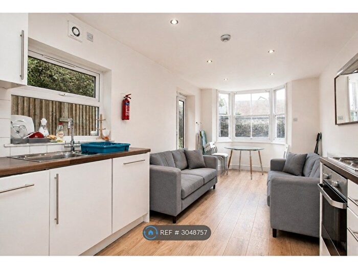 5 Bedroom Terraced House To Rent In Elcot Avenue, London, SE15