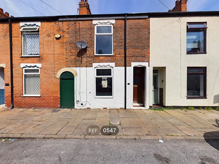 2 Bedroom Terraced House To Rent In Chatham Street, HU3