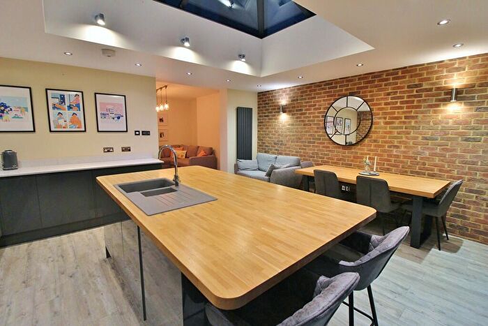 3 Bedroom Terraced House For Sale In Kensington Road, Copnor, PO2