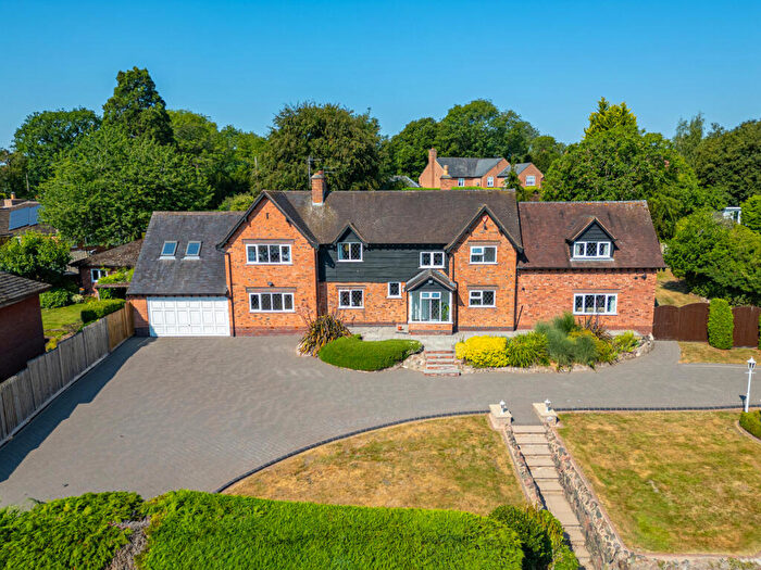 5 Bedroom Detached House For Sale In Swan Street, Alvechurch Birmingham, B48