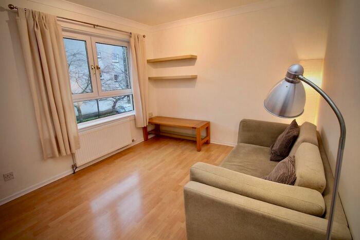 1 Bedroom Flat To Rent In Howdenhall Court, Liberton, Edinburgh, EH16