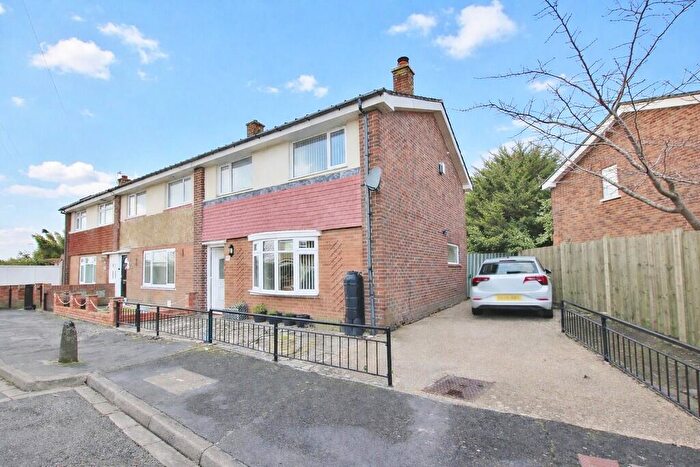 3 Bedroom End Of Terrace House For Sale In Seaway Crescent, Southsea, PO4