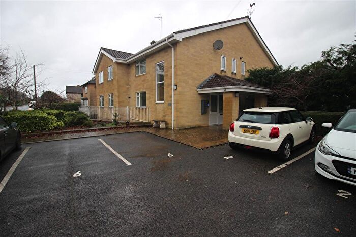 2 Bedroom Flat To Rent In Warminster Road, Bath, BA2