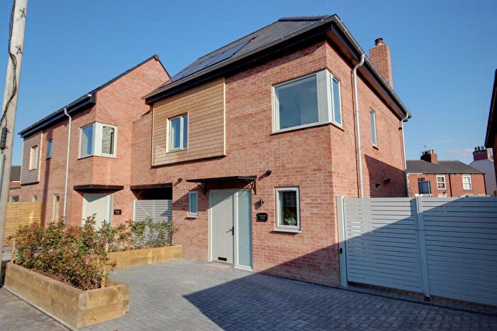 4 Bedroom Detached House For Sale In Pasture View, Cartwright Lane, HU17