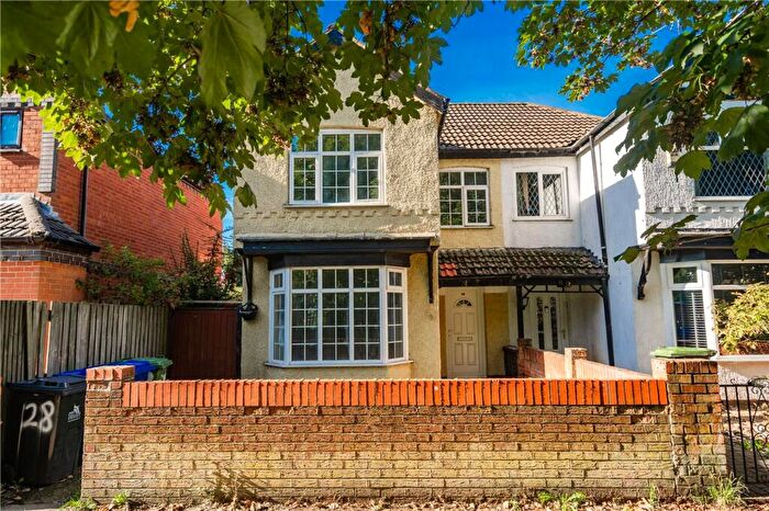 3 Bedroom Semi Detached House To Rent In Cromwell Avenue, Grimsby, DN31