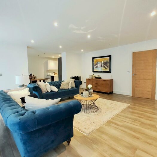 4 Bedroom Apartment To Rent In Tenby Street North, Birmingham, B1