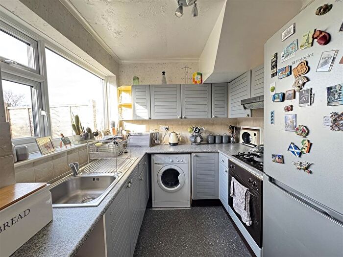 3 Bedroom Terraced House For Sale In Princess Close, Mossley, Ashton-Under-Lyne, OL5
