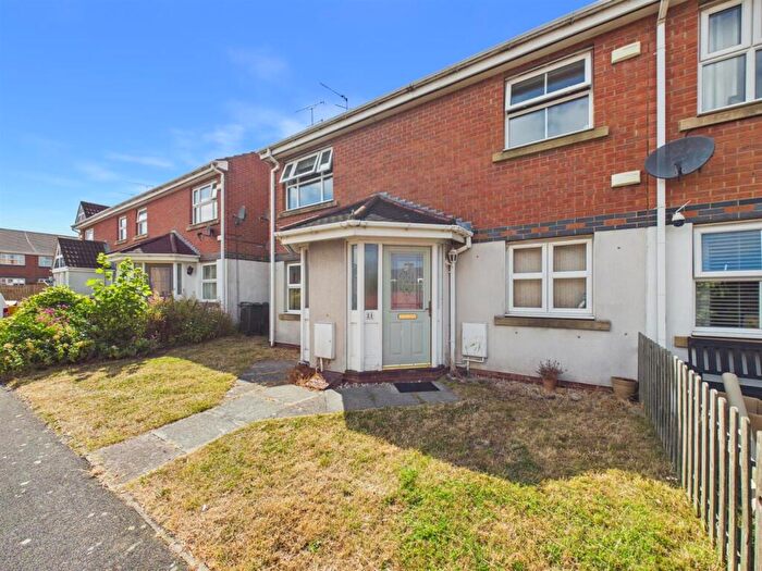 2 Bedroom Apartment To Rent In Hillheads Court, Whitley Bay, NE25
