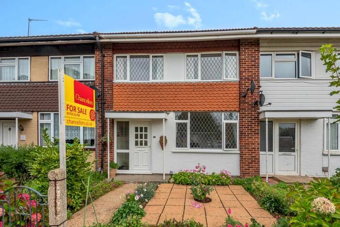 3 Bedroom Terraced House To Rent In Slough, Berkshire, SL3