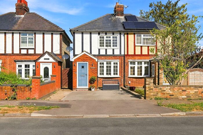 3 Bedroom Semi-detached House For Sale In Green Lane, Hitchin, SG4