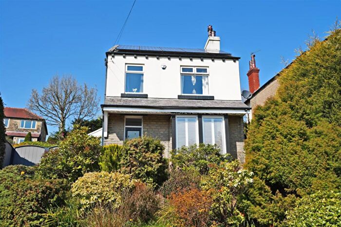 3 Bedroom Detached House For Sale In Saddleworth Road, Greetland, Halifax, HX4