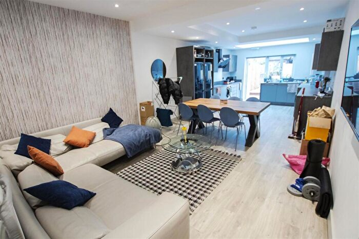 6 Bedroom House For Sale In Heeley Road, Birmingham, West Midlands, B29