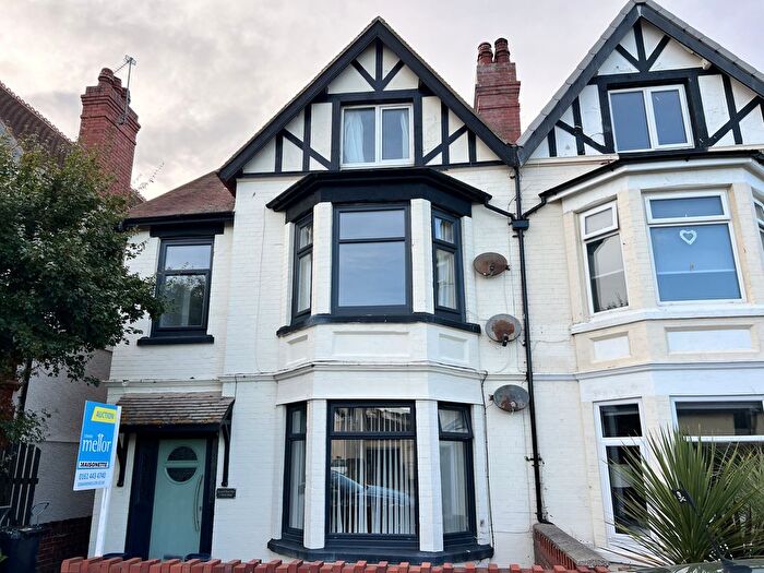 1 Bedroom Flat To Rent In Morfa Road, West Shore, Conwy, LL30