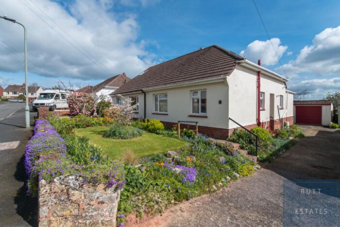 2 Bedroom Bungalow For Sale In Central Avenue, Exeter, EX4