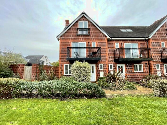 3 Bedroom Semi-Detached House To Rent In Williams Road, Hurst Green, Oxted, RH8