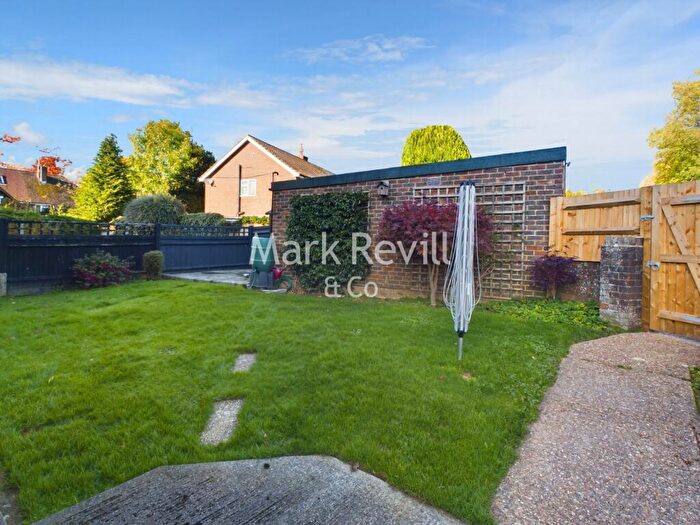 2 Bedroom Flat For Sale In Loders, Ardingly, RH17