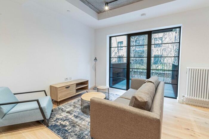 1 Bedroom Flat To Rent In Good Luck Hope, E14