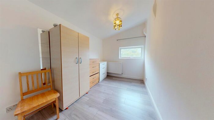 1 Bedroom Flat To Rent In St Pauls Avenue, Willesden Green, London, NW2