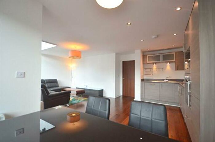 3 Bedroom Apartment To Rent In Worsdell Drive, Gateshead, Tyne And Wear, NE8