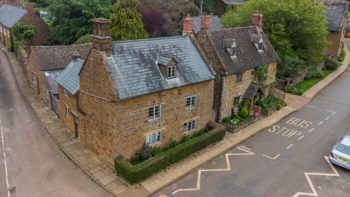 4 Bedroom Detached House For Sale In Church Lane, Hornton, Banbury, Oxfordshire, OX15