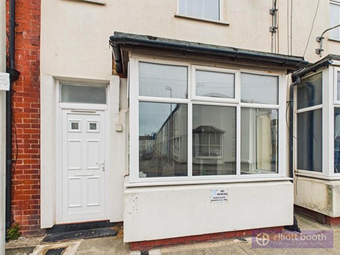 2 Bedroom Terraced House To Rent In Woolman Road, FY1
