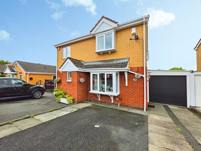 2 Bedroom Semi-Detached House For Sale In Gemini Grove, Stoke-On-Trent, ST6