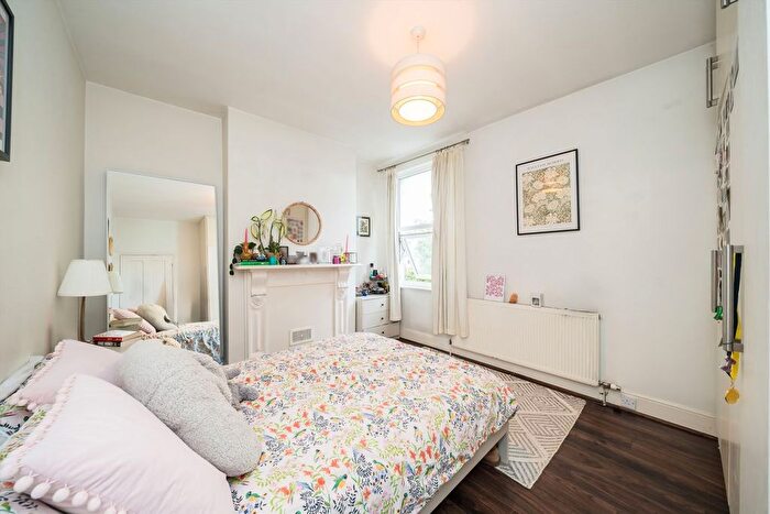 3 Bedroom Flat To Rent In Leopold Road, Wimbledon, SW19
