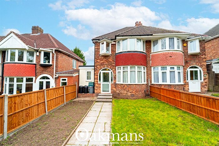 3 Bedroom Semi-detached House For Sale In Broad Meadow Lane, Birmingham, West Midlands, B30