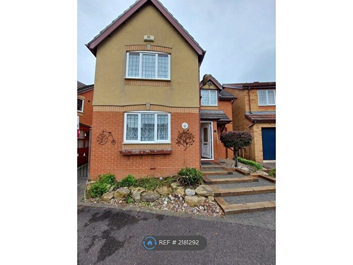 4 Bedroom Detached House To Rent In Turner Road, Wellingborough, NN8