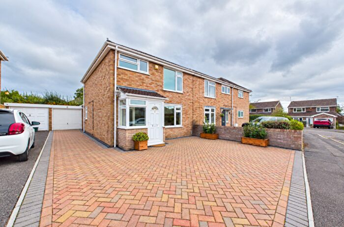 3 Bedroom House To Rent In Grace Close, Yatton, BS49