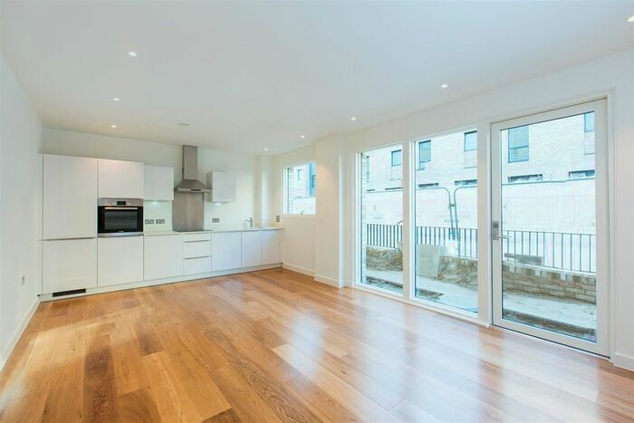 1 Bedroom Flat To Rent In Cambridge Avenue, Kilburn, NW6