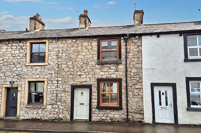 2 Bedroom Cottage For Sale In Bawdlands, Clitheroe, BB7