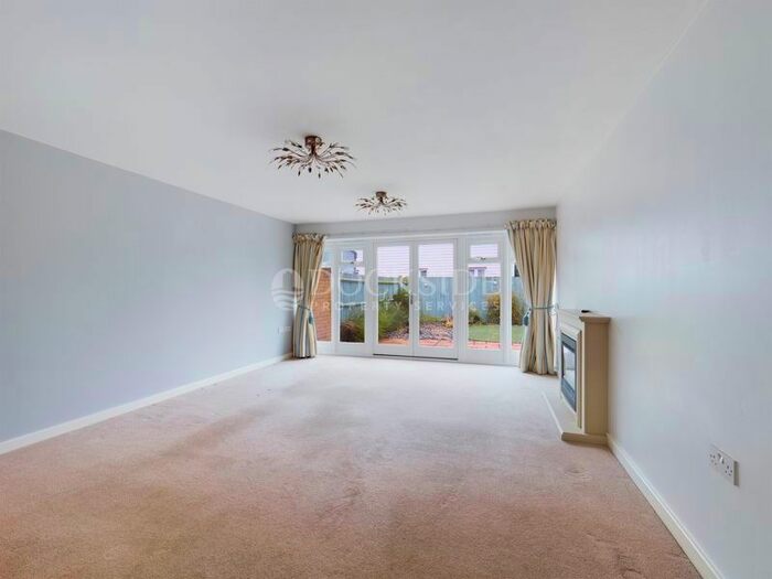 3 Bedroom Property To Rent In Branta Fields, Hoo, Rochester, ME3