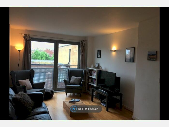 2 Bedroom Flat To Rent In Deals Gateway, London, SE13