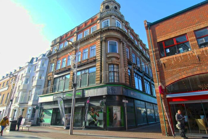 2 Bedroom Flat To Rent In Royal Mews, Southend On Sea, SS1