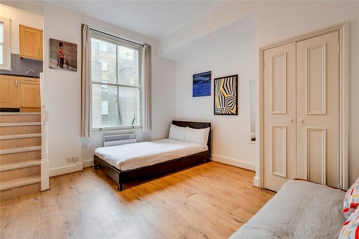 Studio To Rent In Collingham Place, Earls Court, London, SW5