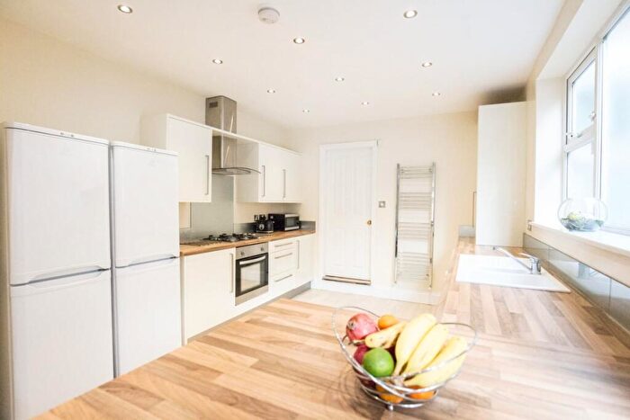 5 Bedroom Terraced House To Rent In Auckland Avenue, Hull, HU6