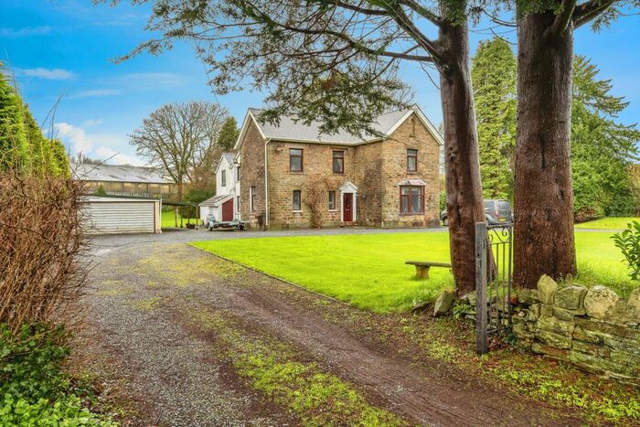 4 Bedroom Detached House For Sale In Mwrwg Road, Llangennech, Llanelli, Carmarthenshire, SA14